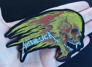 Lizenzierter METALLICA Flammender Totenkopf gewebt zum Aufnähen Battle Jacket Band PATCH - Bild 1 von 5