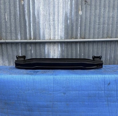 Barra de impacto de refuerzo para parachoques trasero Volkswagen Golf/E-Golf 2015-2019 OEM Foto 1 de 4