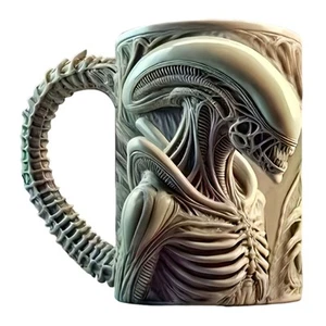 Xenomorph / Alien Drinking Coffee Mug - Gift For Horror Fans - Picture 1 of 7