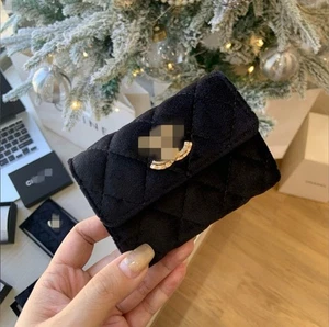 NEU Schwarz Samt Karte Brieftasche ChanelAccessory VIP Limited Giveaway Geschenk - Bild 1 von 5
