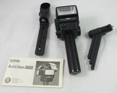 Sunpak Auto Zoom Thyristor 3600 Handle Camera Flash with Manual (DF3600U) - Image 1 of 3