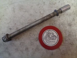 1983 YAMAHA XVZ 1200 VENTURE REAR AXLE - Picture 1 of 6