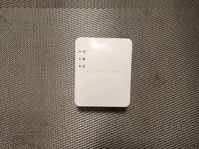NETGEAR POWERLINE 200 NANO ADAPTER XAV2101 v2 - Image 1 of 4