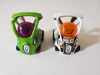 Mattel Hot Wheels Hyper Mite Pair of Vehicles Police & Neesy 2000 - Image 1 of 4