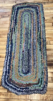 Antigua alfombra trenzada primitiva tejida a mano azul/verde/naranja área 4’4”x21” Foto 1 de 4