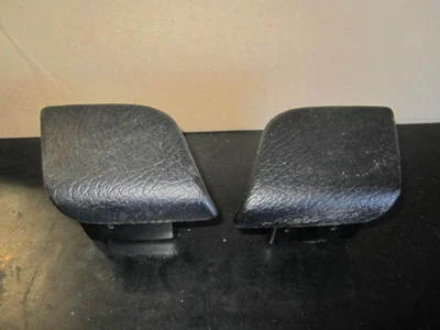 JUEGO CENICERO TRASERO CADILLAC CATERA 97-99 1997-1999 NEGRO USADO DIESTRO Y DERECHO Foto 1 de 3