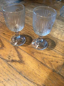 Vintage Jeannette Iris & Herringbone Clear Glass 3 oz. Wine Glasses – Set of 2 - Picture 1 of 3
