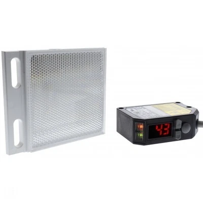 Optex DR-Q400TP(E) 4 Meter Retro Laser PNP 2 Meter cable MFGD - Image 1 of 4