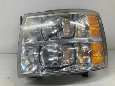 09 CHEVY SILVERADO 1500 Headlamp Assembly Left - Image 1 of 4