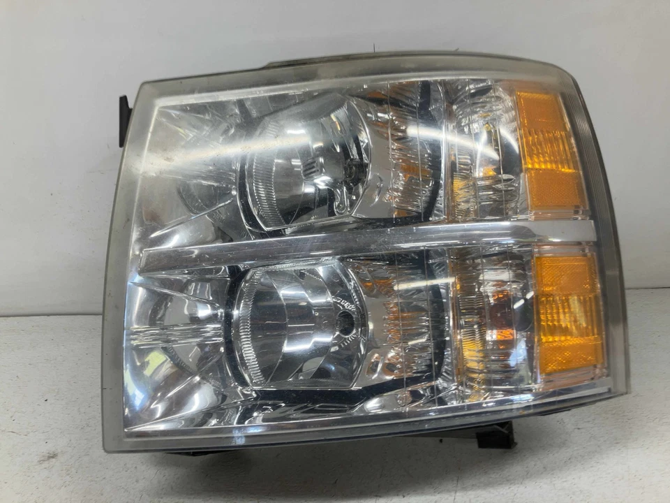 09 CHEVY SILVERADO 1500 Conjunto de Farol Esquerdo - Imagem 1 de 4