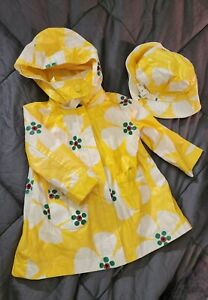 NWOT Baby Gap Toddler Raincoat 18/24 month Yellow w/White Flowers Coat Top Hat