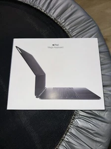 Apple Magic Keyboard Case iPad Pro 13 Zoll - Schwarz A2974 MWR53LL/A - Bild 1 von 3