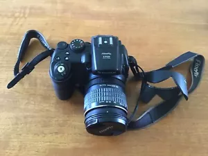 Fujifilm FinePix S9500 Digital Camera Bridge - Black - Picture 1 of 2