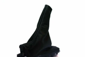 Se adapta a Ford Mustang 2015-2019 PVC cuero sintético E cubierta de bota de freno puntada gris - Imagen 1 de 6