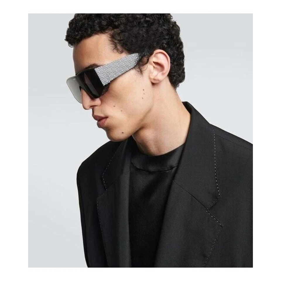 FENDI LAB FE40128I 01A FF Logo Nylon Shield Smoke Light Mirror Lens Sunglasses