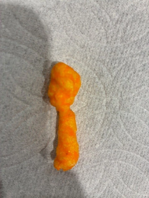 cheetos con forma de hombre Foto 1 de 1