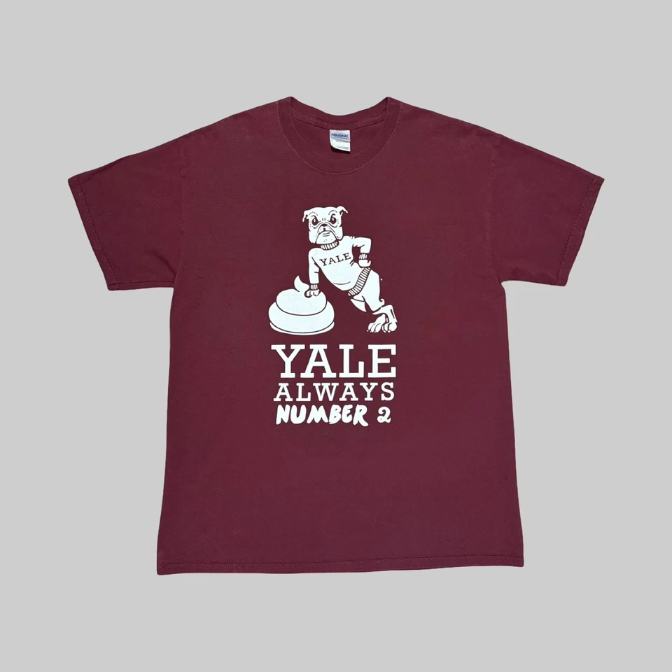 Camiseta De Colección Yale “Always Number 2” Bulldogs Divertida Harvard Parodia Talla L Rara Foto 1 de 2