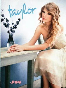 TAYLOR SWIFT Sitting by Flowers N Vase 8"x10" Magazine Pin-Up b/w Selena Gomez - Picture 1 of 2