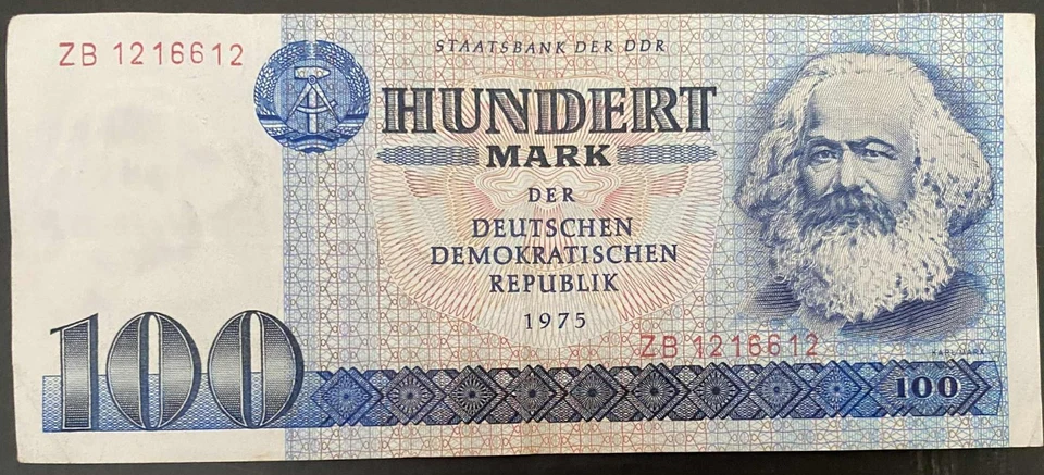 1975 EAST DEMOCRATIC GERMANY Replacement 100 Mark ( Serie: ZB ) ** VF ** - Image 1 of 1