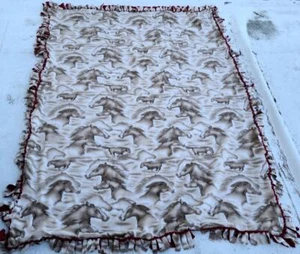 Beautiful Reversible Fuzzy Flannel Throw Blanket – Fringed Edges – VGC – WARM - Picture 1 of 6