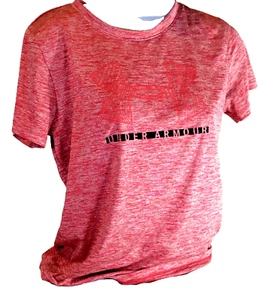 WOMAN'S UNDER ARMOUR T SHIRT. SIZE SMALL. NWOT - Picture 1 of 3