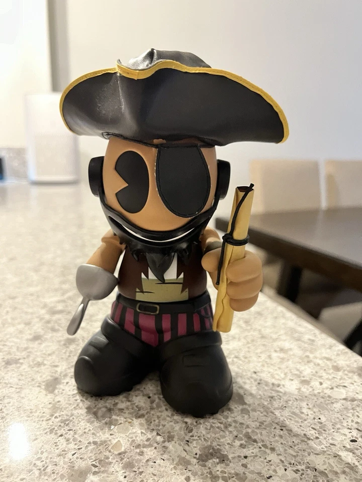 Sket One x Kidrobot Blackbeard The Pirate Limited Edition with all accessories - Image 1 of 4