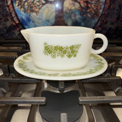Vintage PYREX Green Spring Blossom Crazy Daisy Gravy Boat & Matching Saucer, EUC - Image 1 of 4