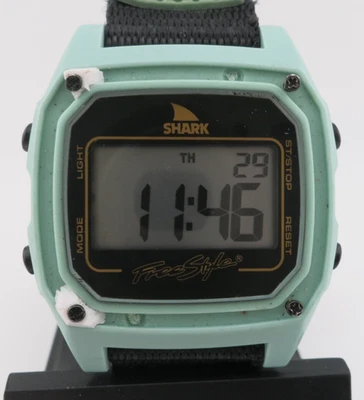 Relógio com clipe de tubarão estilo livre danificado verde pistache - 10014896 - Nova bateria - Imagem 1 de 4