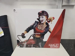 DC Collectibles Gotham City Garage Harley Quinn Statue Edition 2501/5200 - Picture 1 of 14