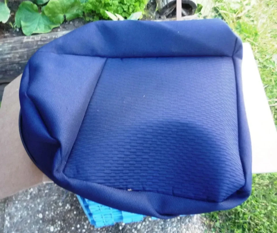 Fiat Punto 99-03 Sitzbezug hinten rechts unten 183461140 Bezug Sitz Rückbank NEU - Изображение 1 из 1