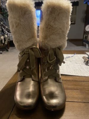 Botas con cordones Nanette Lepore doradas de piel sintética talla 6,5 con cremallera trasera media pantorrilla Foto 1 de 4