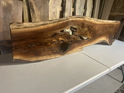 Estante de nogal súper figurado losa/borde vivo borde nogal/borde vivo sofá mesa madera Foto 1 de 4