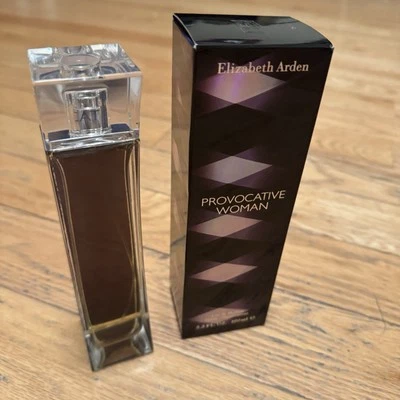Elizabeth Arden Provocative Woman Eau de Parfum 3.3 OZ / 100 ml Spray NUEVO Foto 1 de 4