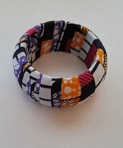 ACCESSOIRES & DAZ BRACELET EN BOIS RECOUVERT DE TISSU JAVA WAX MULTICOLORE N°3 - Picture 1 of 6