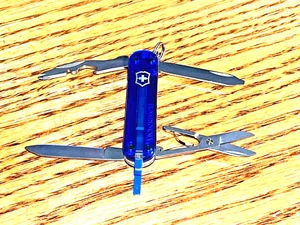 NEW in Box Victorinox Swiss Army 58mm Knife RAMBLER Sapphire Blue  0.6363.T2 - Picture 1 of 2