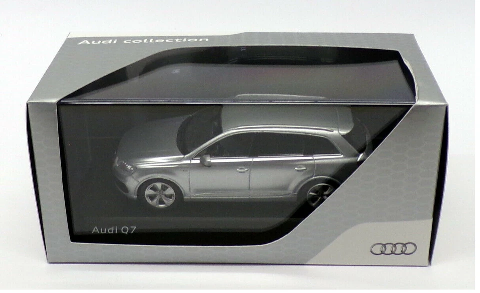 DIE CAST  AUDI Q7 - AUDI COLLECTION 501.14.076.13 SCALA 1/43  FOIL SILVER - Immagine 1 di 1