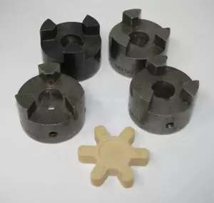 4 Used MARTIN ML090 3/4" BORE JAW COUPLING WITH KEYWAY Spider coupler - Picture 1 of 11