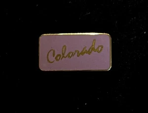 COLORADO Novedad Estado Esquí Pin Insignia Recuerdo Viaje Solapa Lavanda - Imagen 1 de 3