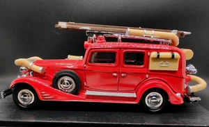 Matchbox Models of Yesteryear 1933 Cadillac Fire Wagon, Excellent Condition - Picture 1 of 10