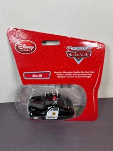 Personaggio Disney Store Pixar Il Mondo delle Auto SCERIFFO 1:43 Die Cast - Foto 1 di 6