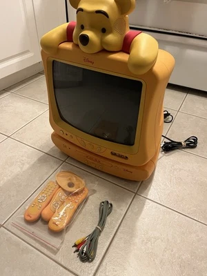 Rare Disney Winnie The Pooh Tube TV CRT 13" DVD Player Combo Set Complete - Image 1 of 4