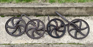 4 Vintage Industrial Cast Iron Wheel Cart Hut Farm Agricultural Vehicle Kart - Picture 1 of 14