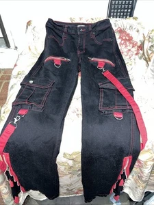 Pantaloni svasati Hot Topic neri e rossi con bretelle stella taglia 3 punk rave emo - Foto 1 di 9
