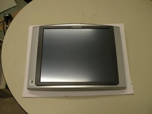 MONITOR & PROZESSOR FÜR OMNICELL MMM-FRM-002 MOBILER MEDIZINWAGEN, RAM AUSGEBAUT - Bild 1 von 9