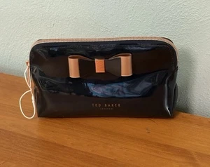 Ted Baker London Kosmetiktasche rosa Schleife dunkelblau glänzend Reißverschluss. Nie benutzt. - Bild 1 von 8