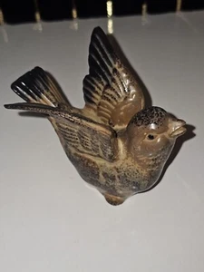 Vtg Pottery Birds Figurines Brown Detailed Figural - Picture 1 of 6