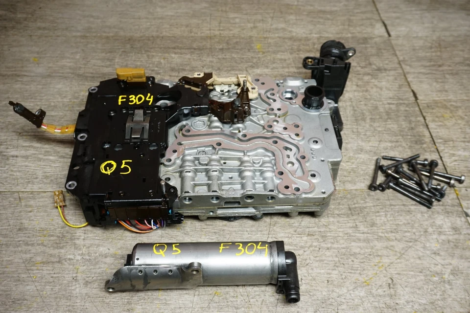 AUDI Q5 QUATTRO 8R 2013 3,0 L V6 gasolina AWD transmisión automática carrocería de válvula 230 k OEM Foto 1 de 4