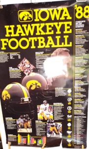Vintage 1988-89 IOWA HAWKEYE ZWEISEITIGES POSTER FOOTBALL/BASKETBALL groß 38"x24" - Bild 1 von 2