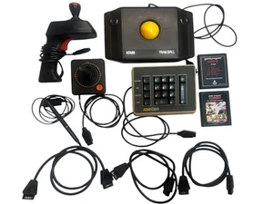 Paquete de accesorios ATARI sin probar/controladores, cables y juego - Imagen 1 de 8