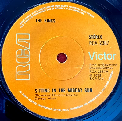 Kinks Sitting In The Midday Sun 7"UK ORIG 1973 RCA bw One Of The Survivors VINYL - Image 1 of 4